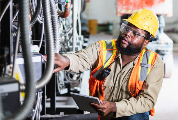 Best Affordable Emergency Electrician  in Kronenwetter, WI